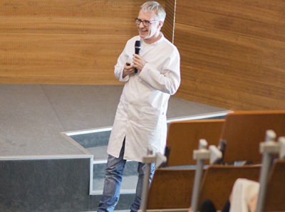 dr Jacek Wojarski